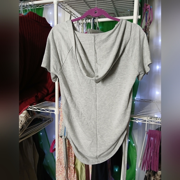 Gray Graphic Women's Top - Picture 7 of 7